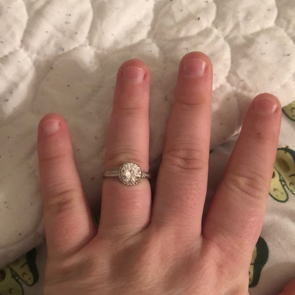 ‼️💎GORGEOUS DIAMOND RING💎‼️ - Picture 2 of 2